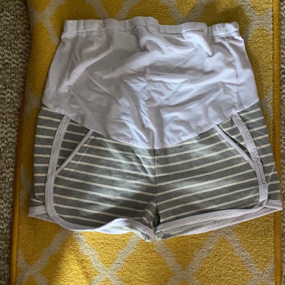 Maternity shorts